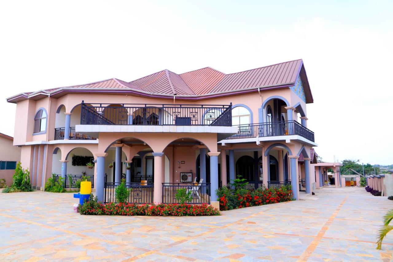 Osaah Bema Lodge Antoa Exterior photo